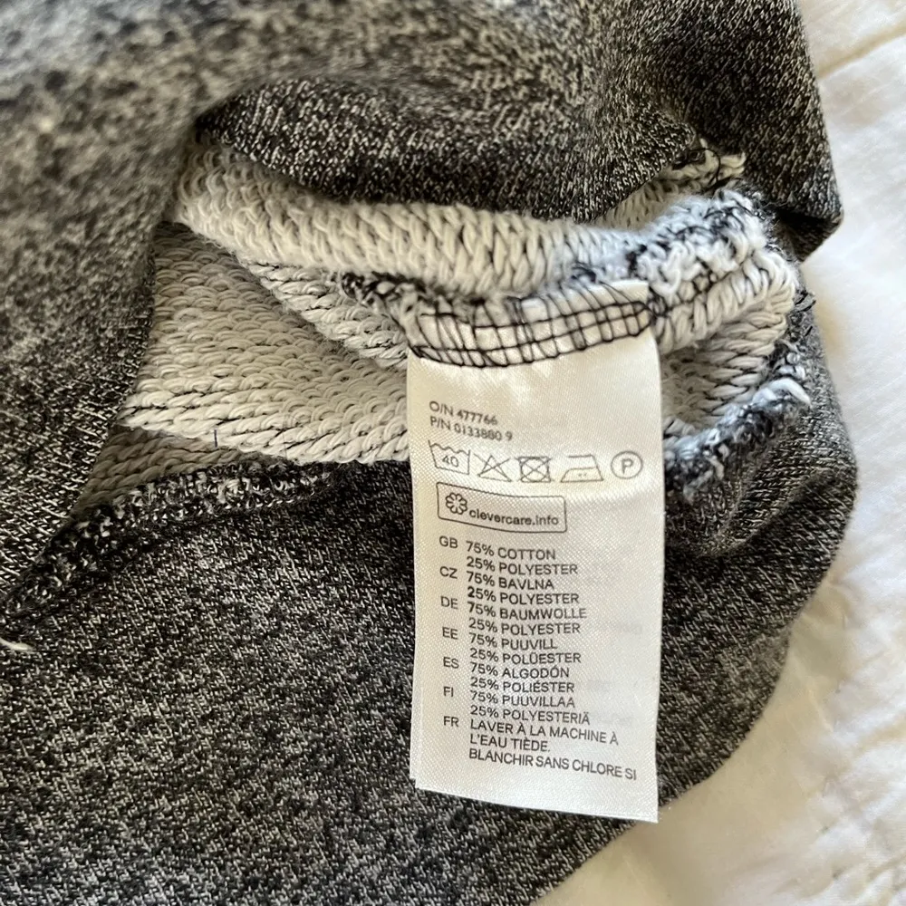 Divided  Gray XS turtleneck sweatshirt - Image 6