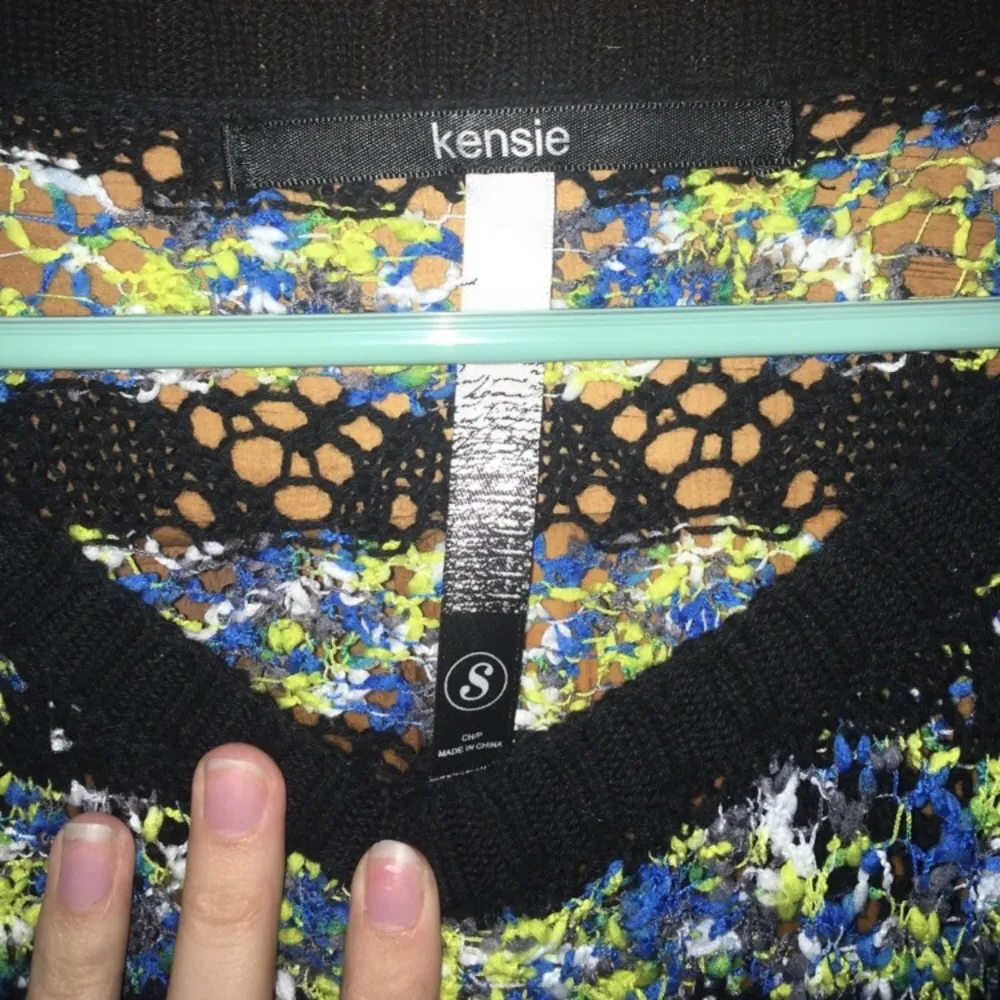 Kensie sweater! knit crochet sweater size small! - Image 4