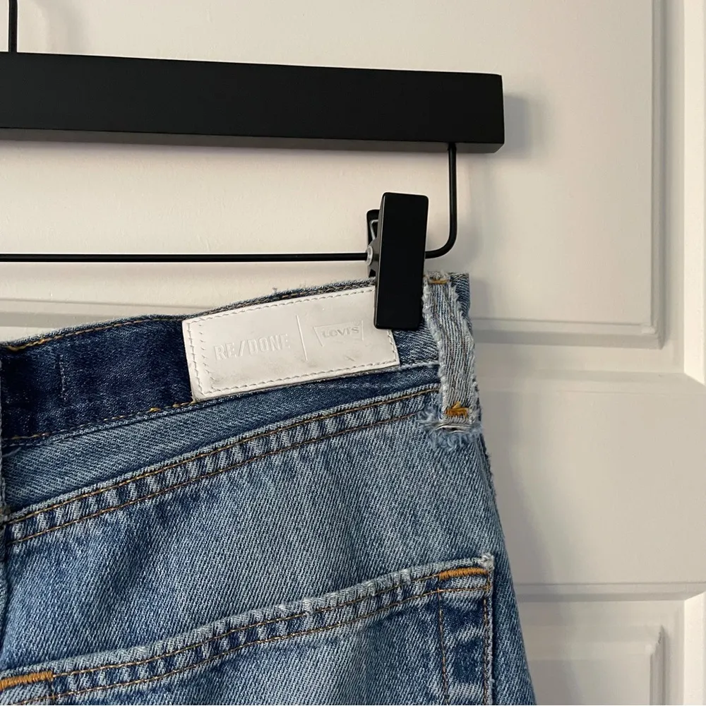 RE/DONE  x Levi’s Distressed Knee Rip Jeans - Image 90