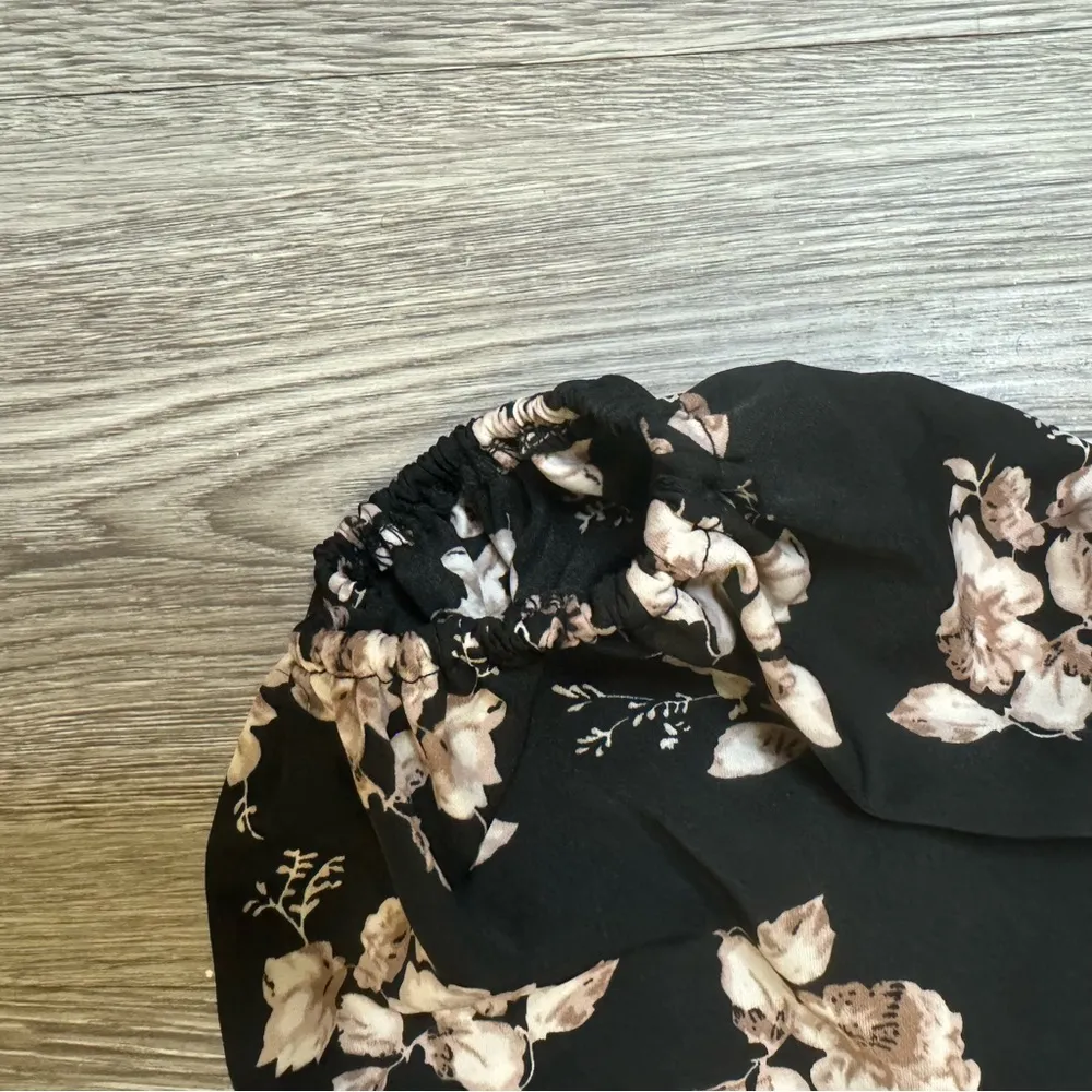 floral balloon sleeve floral mini dress in black/ size 12 - Image 10