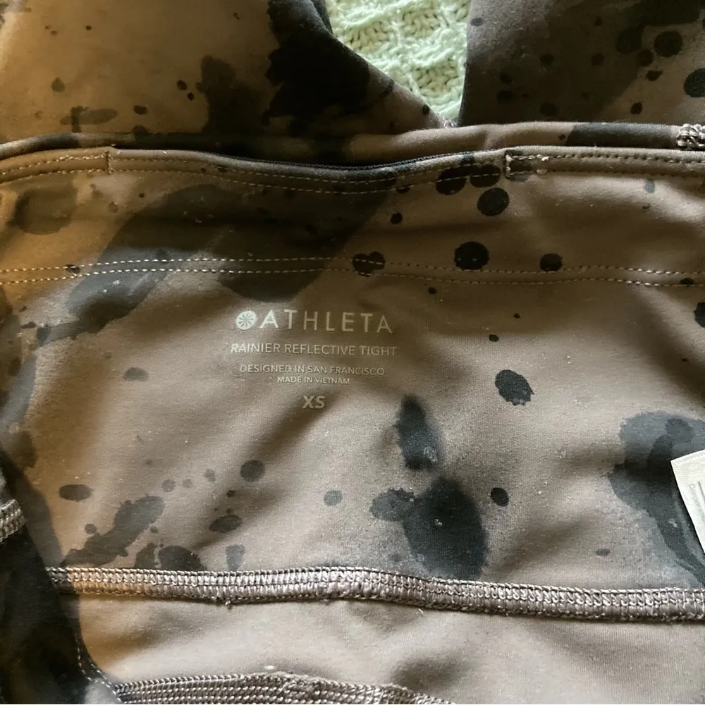 Athleta Women's Brown Floral Rainier Reflective Tight High Rise Leggings Size XS - Image 11