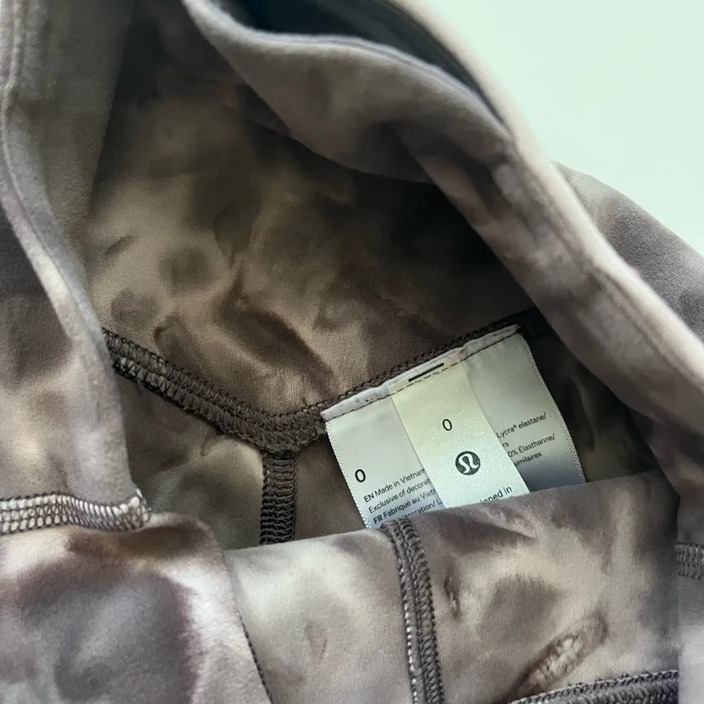 lululemon athletica Align High-Rise Cropped Jogger Diamond Dye -Size 0 - Image 7