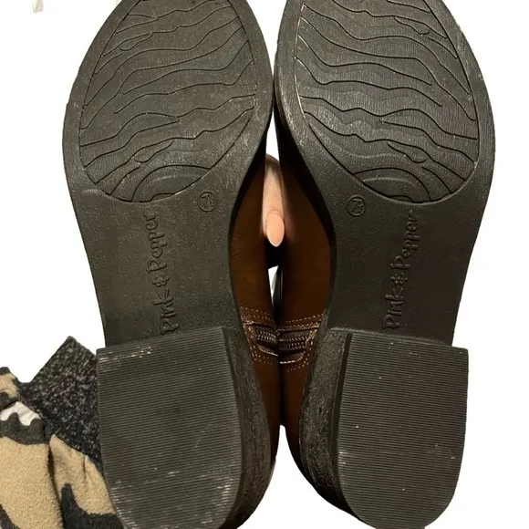 Pink and Pepper Knee High Brown Faux Leather‎ Heeled Boots Size 7 1/2 - Image 4