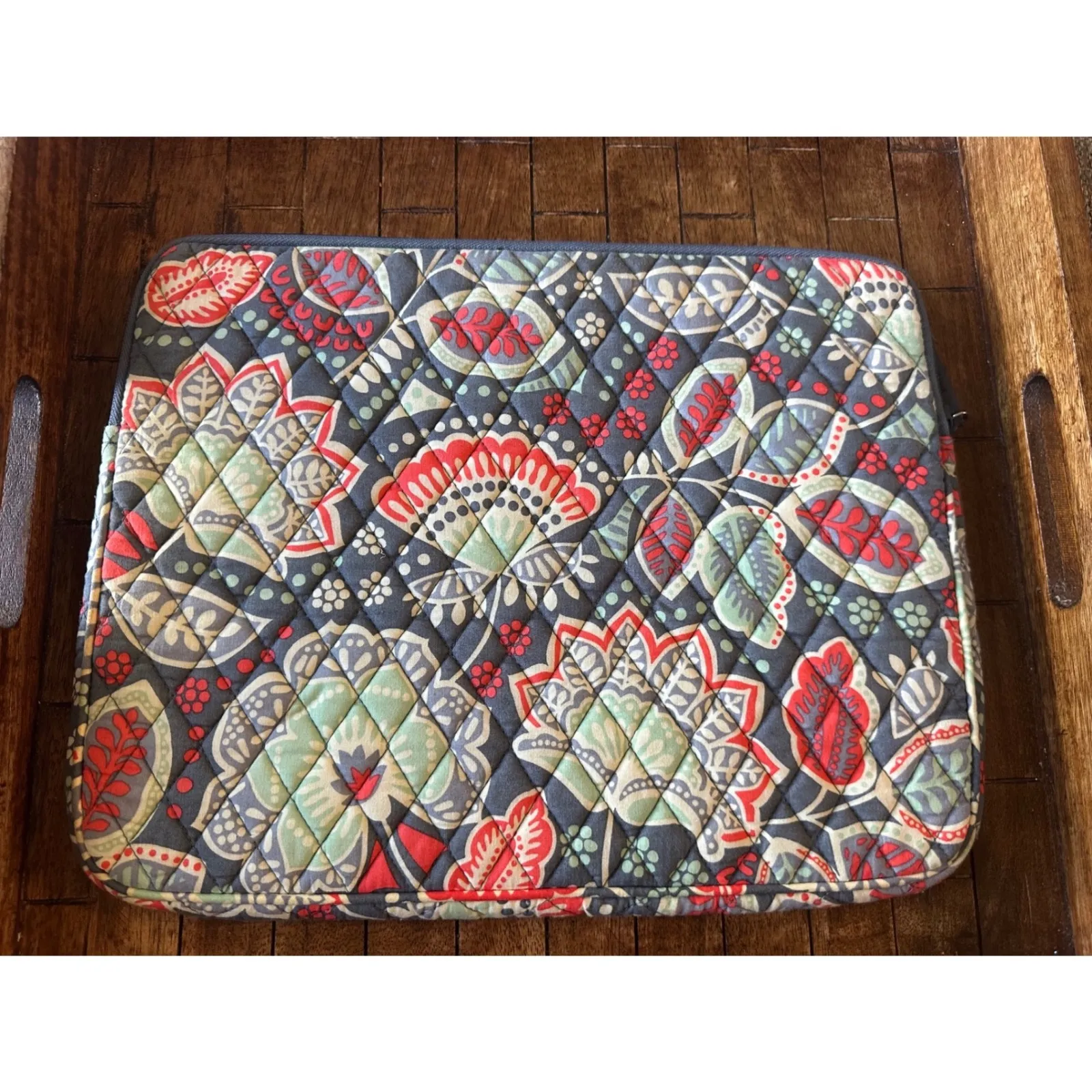 Vera Bradley Quilted Pouch Organizer Floral Print Red Green Gray Zip Pouch 14 in - Image 3