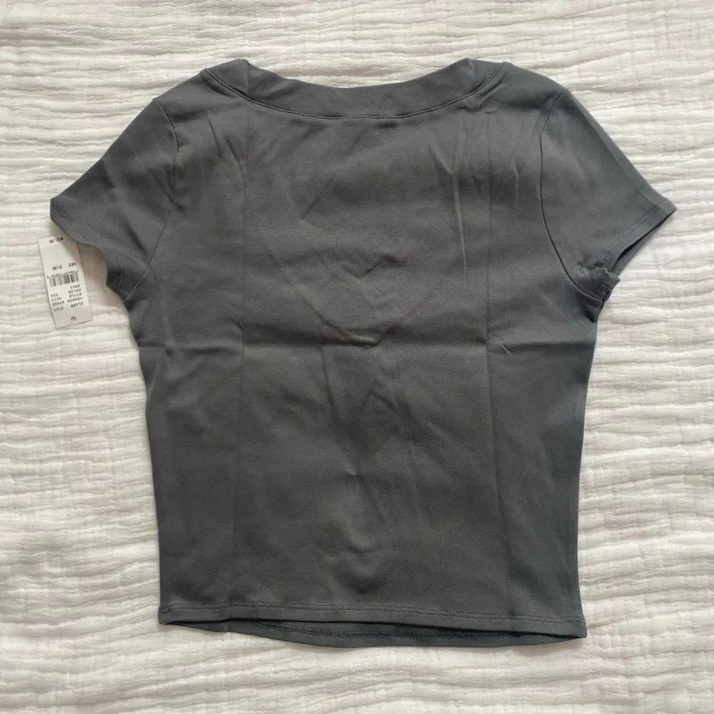 PacSun Grey V-neck Top - Image 3