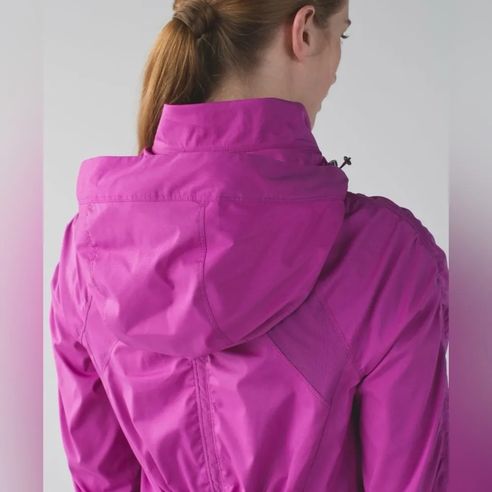 Lululemon Gather And Sprint Hooded Jacket Ultra Violet Size 6 - Image 5