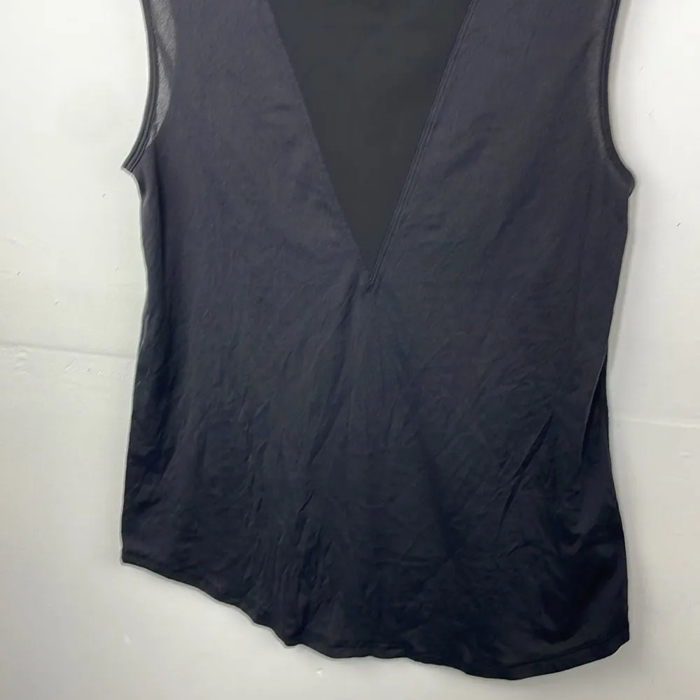 Lululemon  Lab Edge Tee Sleeveless Tank Top Black Knit Mesh "V" Insert size Small - Image 3