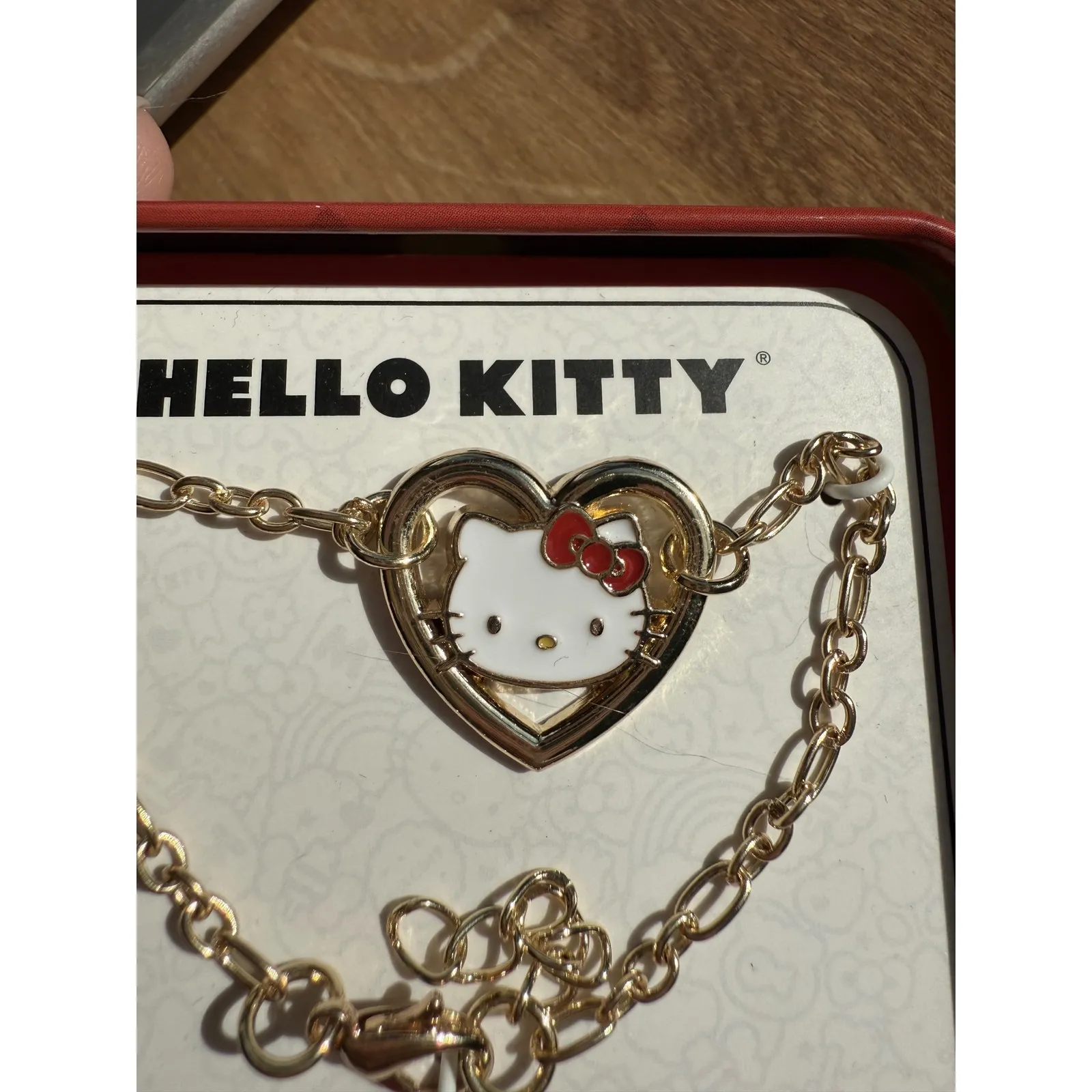 Hello Kitty Gold Tone Heart Charm Bracelet Jewelry Gift Boxed - Image 2
