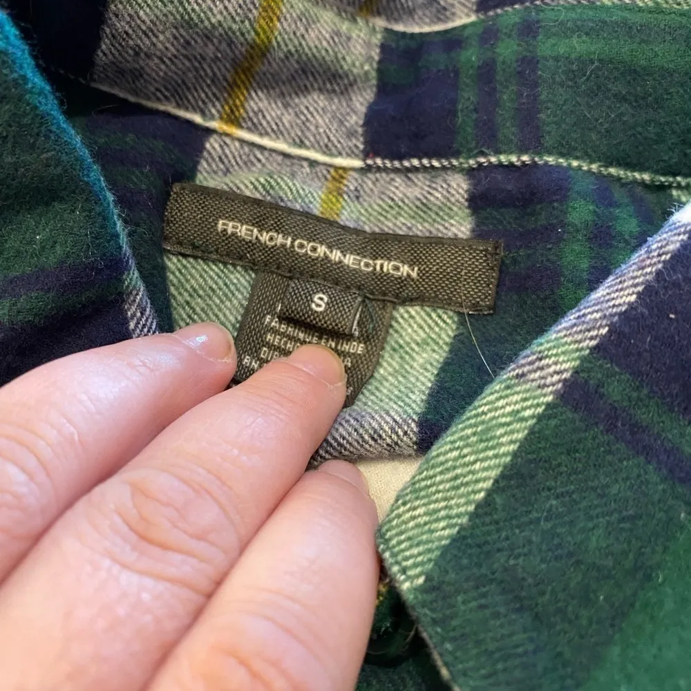 French Connection oversized green plaid flannel Button Down Shirt - Image 4