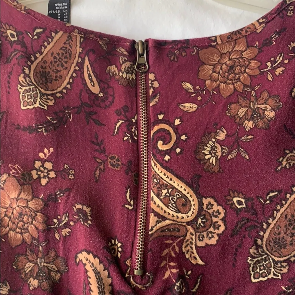 Forever 21 short sleeve dress - Image 3