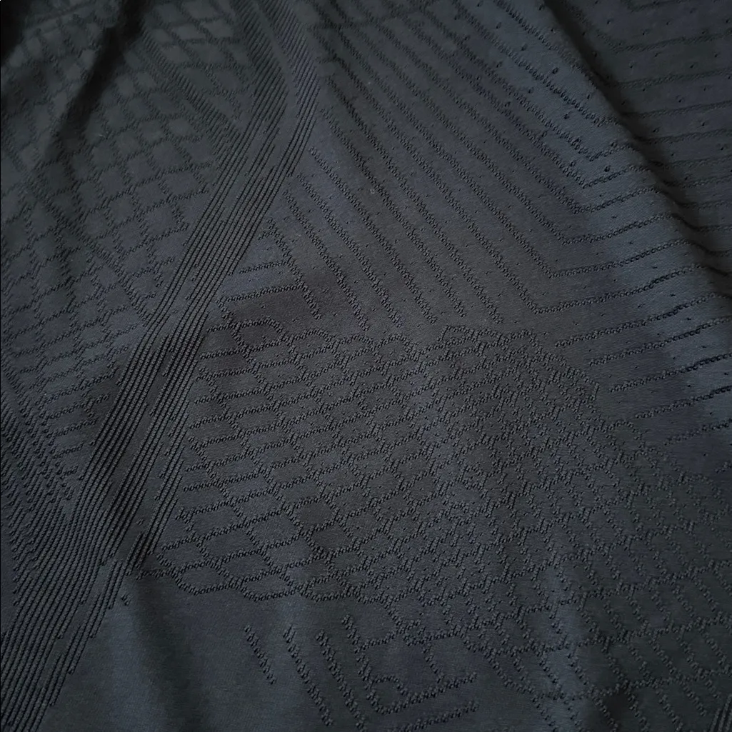 Nike Dri Fit Black Short Sleeve Sample Shirt SIZE M - Image 2