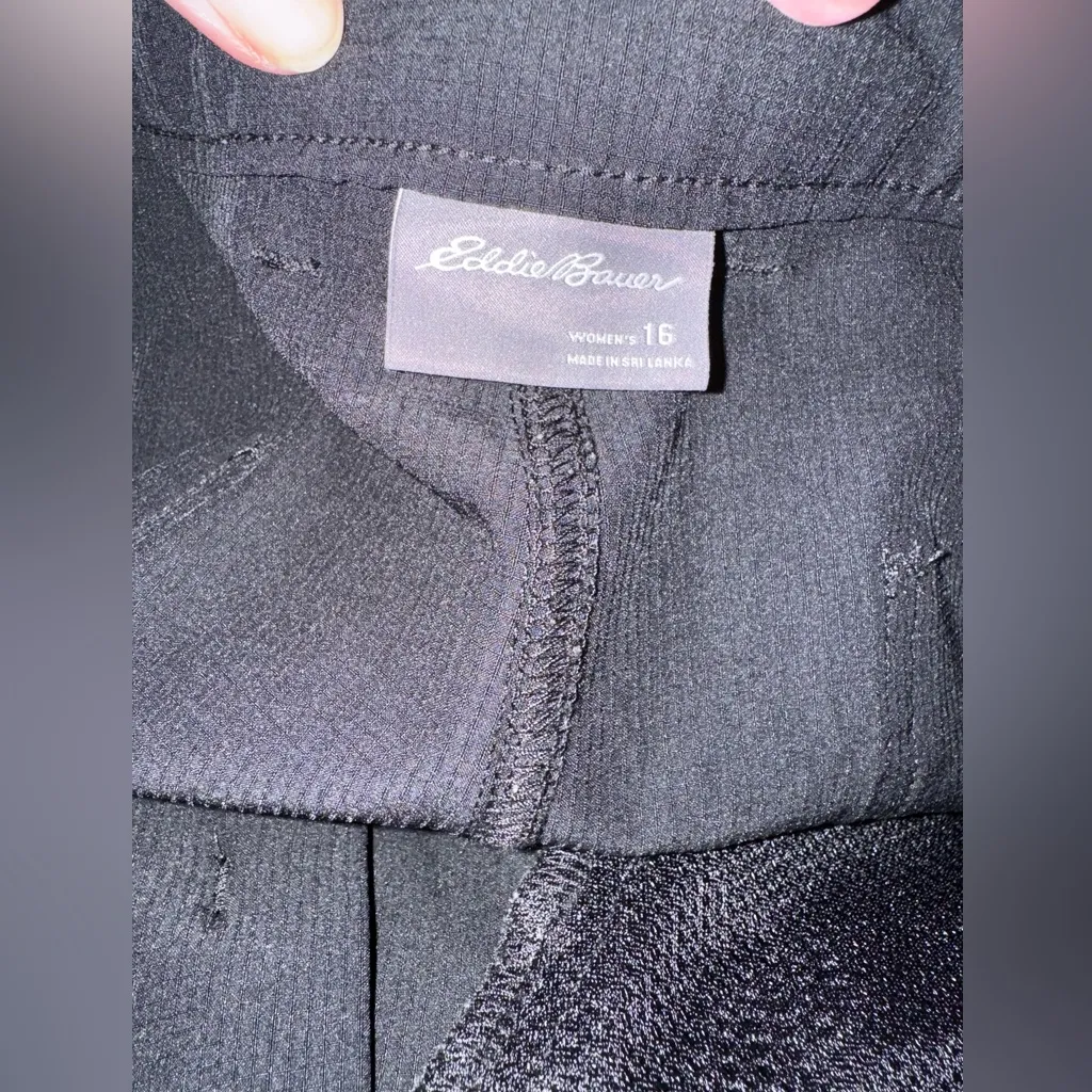 Eddie Bauer Plus Capri Pants Drawstring Hem Cargo Pocket Black Size 16 - Image 10