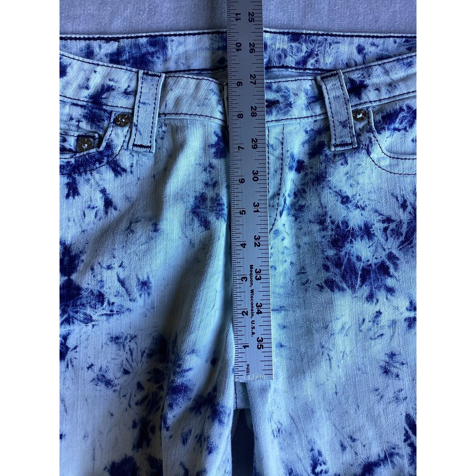 True Religion Denim Shorts Womens 32 Tie Dye Cutoff Raw Hem Stretch 5 Pocket - Image 6