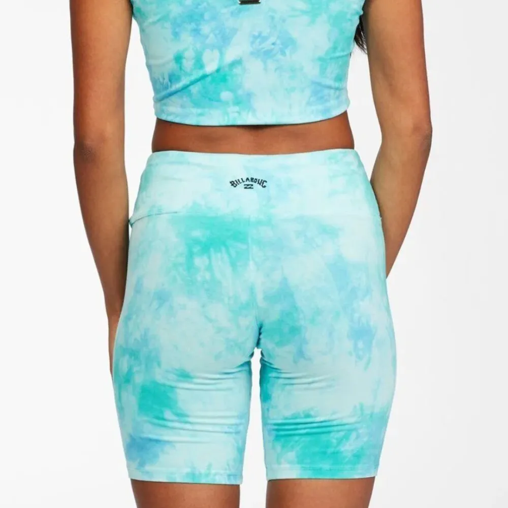 Biker Babe Shorts Sz S Blue Tye Dye Cotton Stretch Washed Look NWT - Image 3