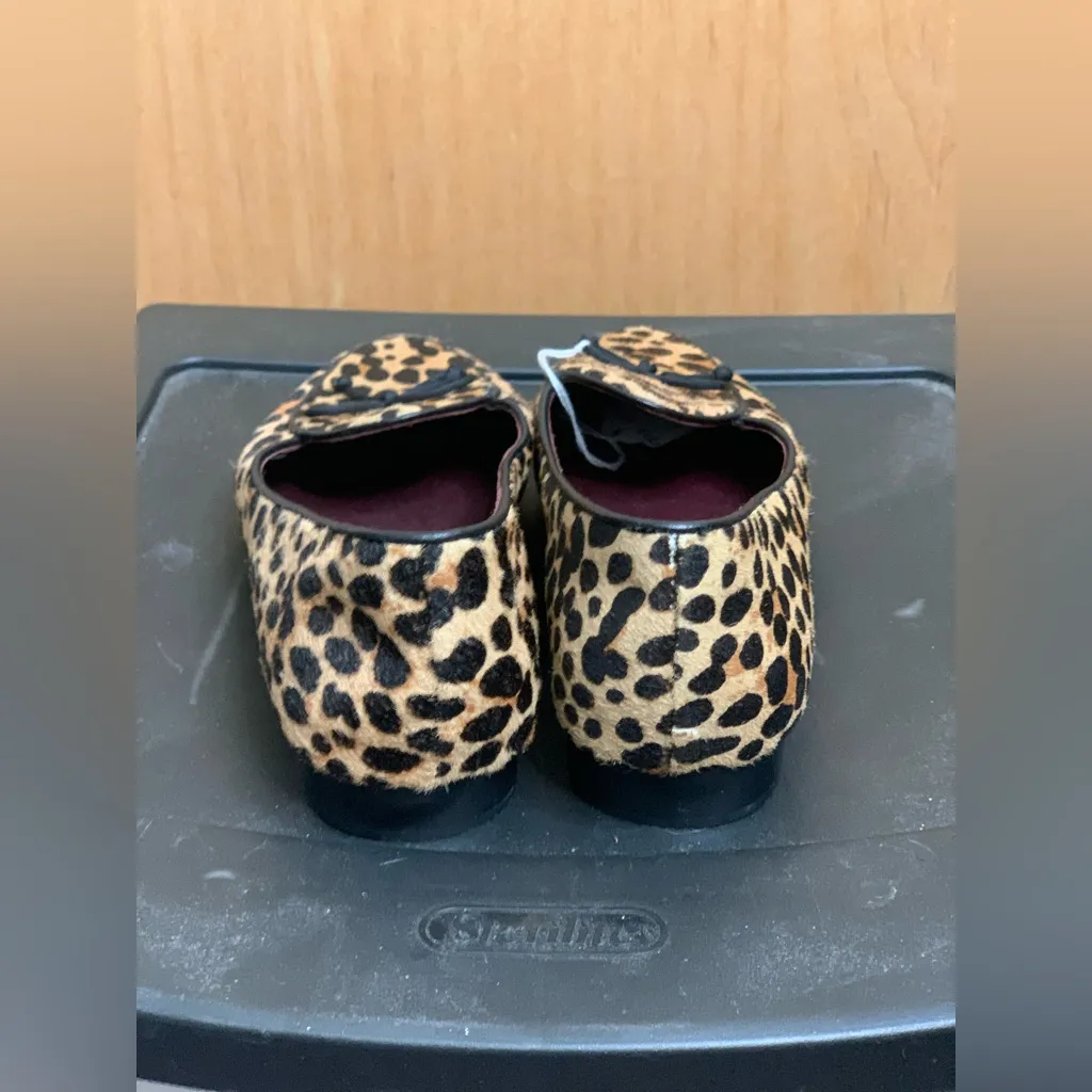 Kate Spade Black and Tan Animal Print Calf Hair Loafers - Size 6 B - Image 3