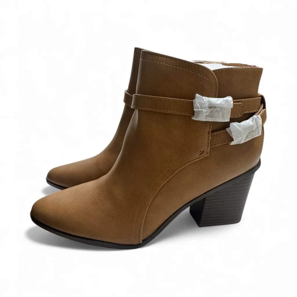 Elegant Tan Ankle Booties Size 9 - Image 2