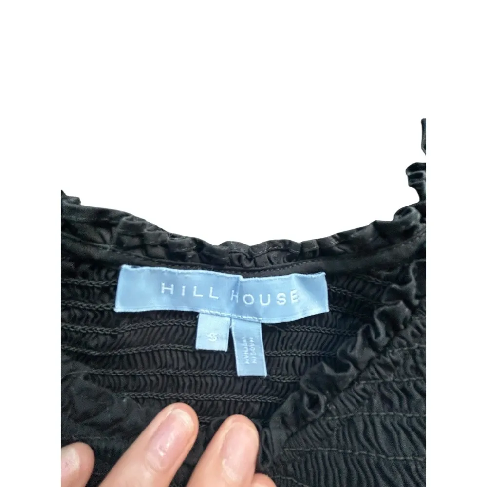 Hill House Black Aiko Nap Top
Smocked Puff Sleeve Cropped Blouse Size Small - Image 9