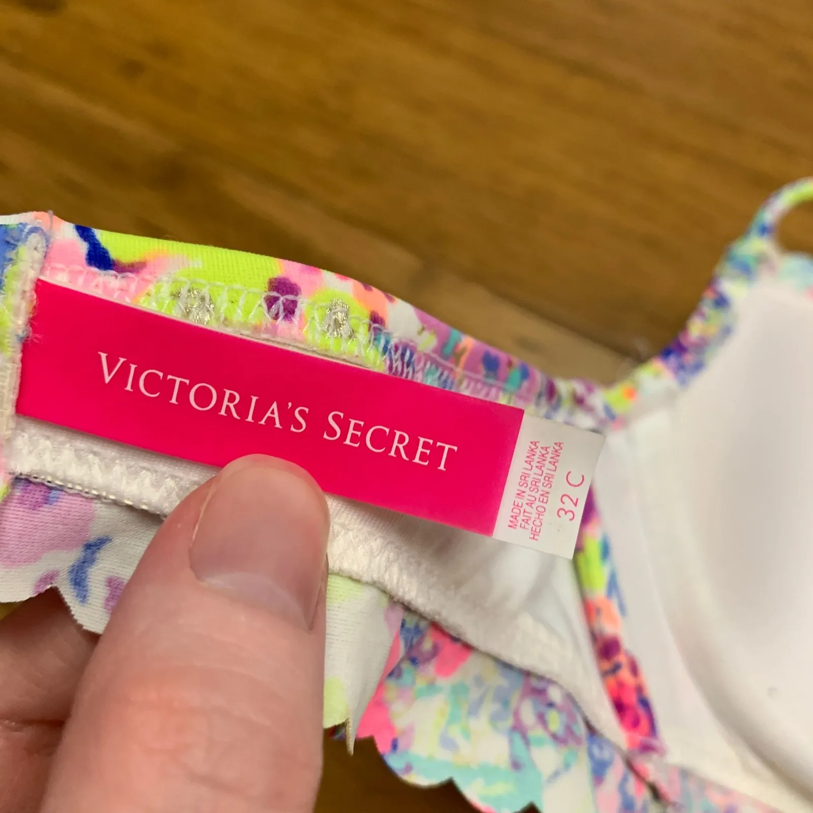 VICTORIAS SECRET PINK Floral Scalloped Underwire Halter Bikini Top Swim Size 32C - Image 4