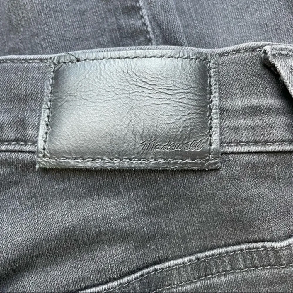 Madewell 10” High Rise Button Fly Skinny Jeans Black Wash Womens Size 23P Petite - Image 8