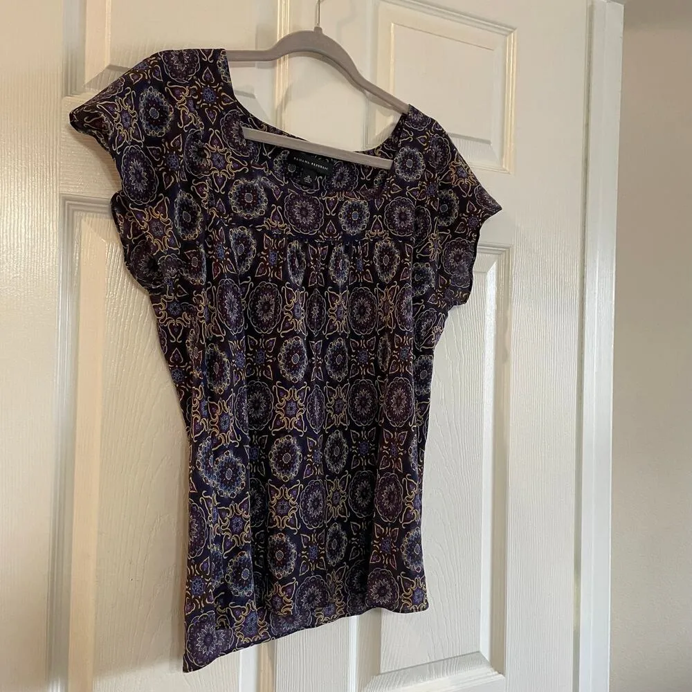 Banana Republic Vibrant Geometric Floral Silk Top - M - Image 12