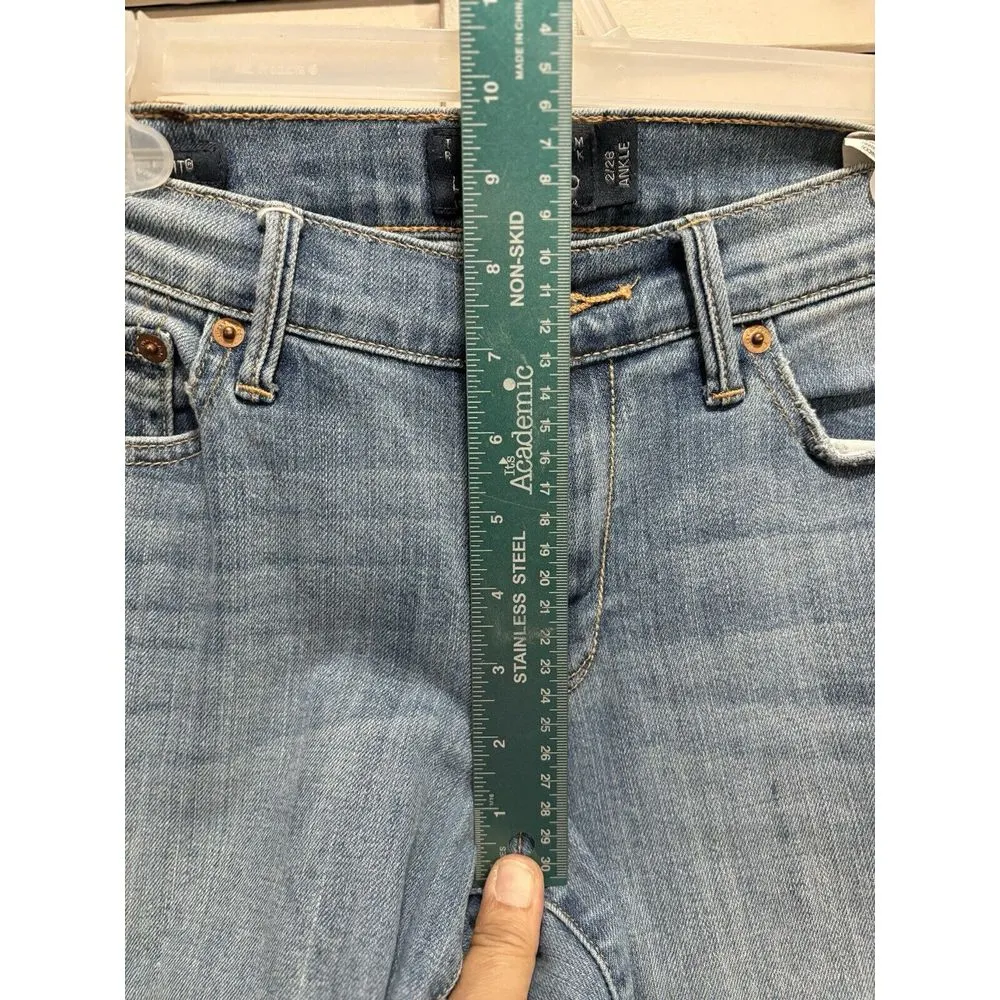 Lucky Brand Slim Sweet‎ & Straight Jeans Size 2/26 Mid Rise 8" Light Wash - Image 5