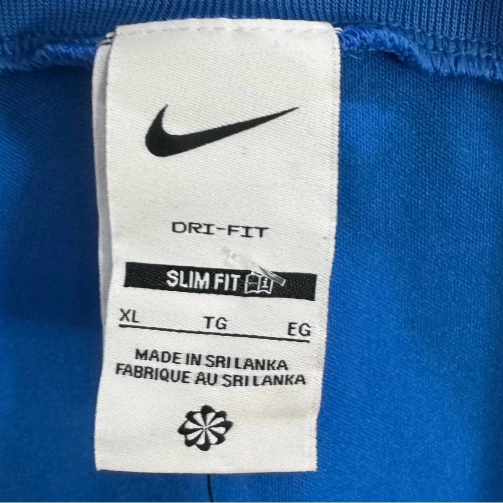 woman’s blue navy Dri-FIT Academy Pro full zip up jacket size XL NWT - Image 10