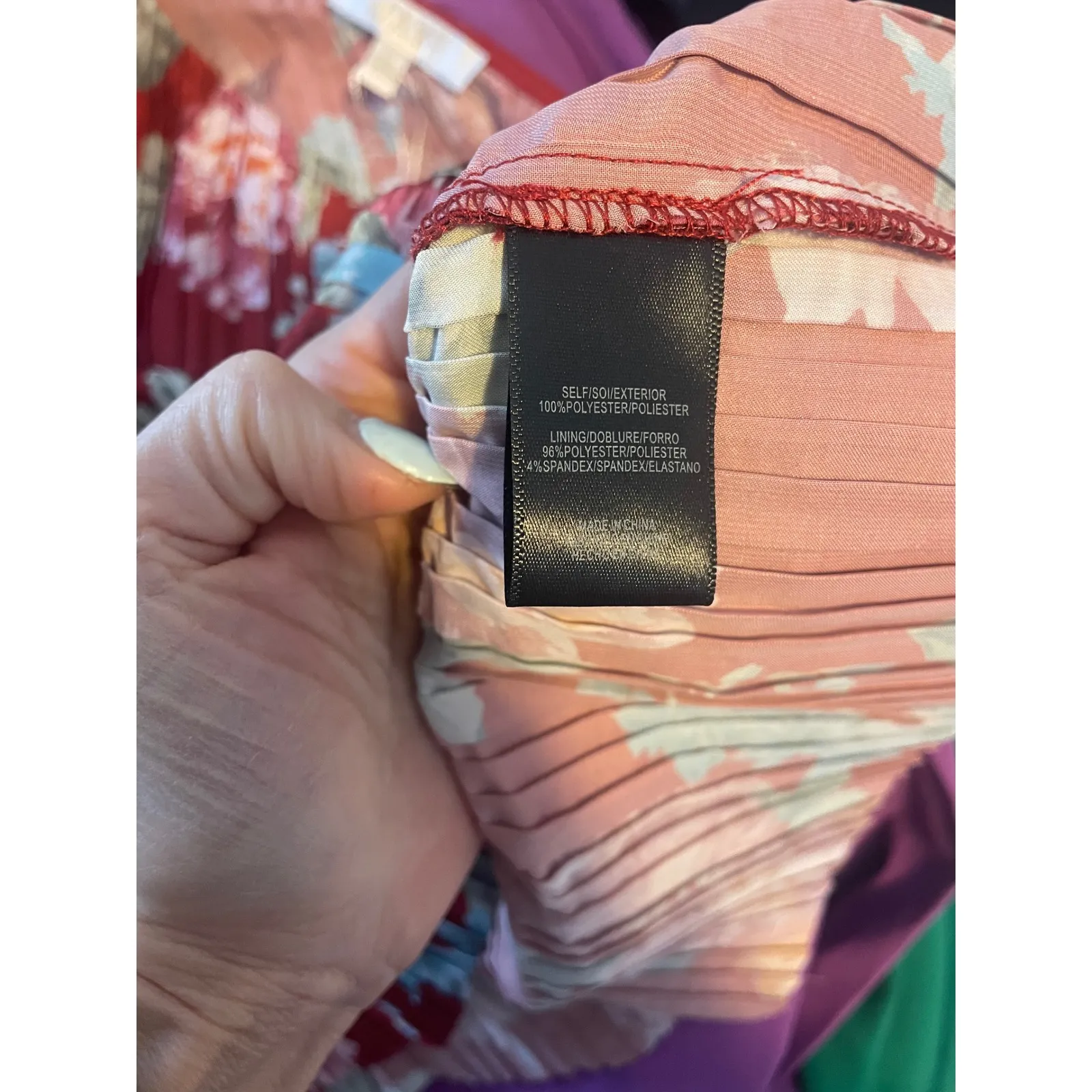 WAYF Scarlet Roses One-Shoulder Pleated Floral Blouse Size L NWT - Image 7