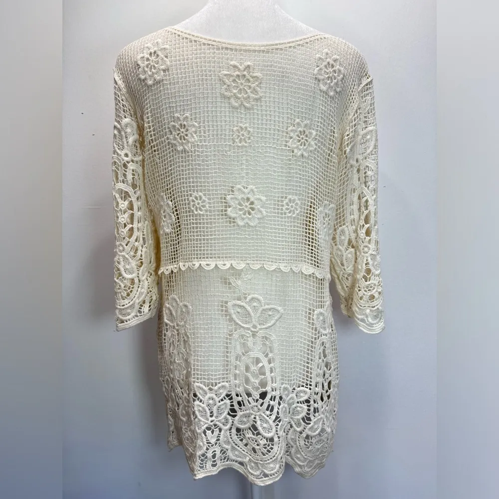 Beige Crocheted Loose Knit Floral Boho Half Sleeve Scalloped Hem Pullover Top Size M - Image 3