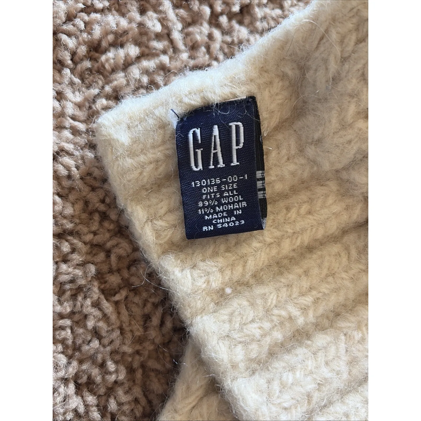 Vintage VTG Gap Y2K 2001 Ivory Wool Mohair Chunky Knit Scarf Accessory One Size - Image 8