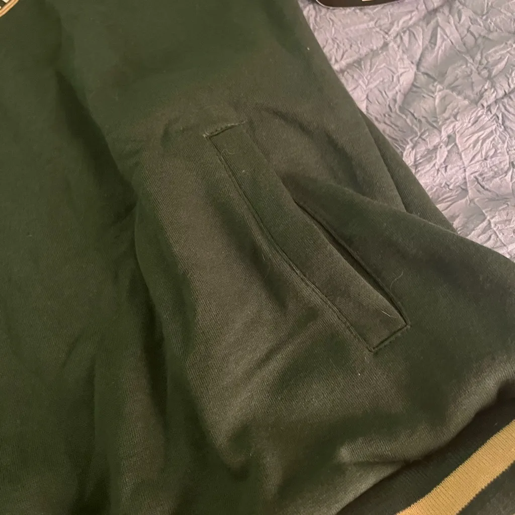 Milwaukee Bucks Ultra Super Soft Women’s sweatshirt NWT Size Large - Image 5