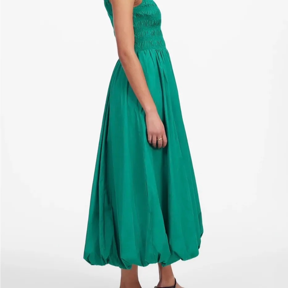 Madewell NWT The Melody Bubble-Hem Smocked Midi Dress in Poplin sz S - Image 2