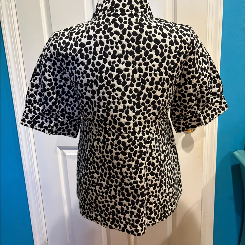 Ivy Jane animal print short sleeve jacket funky buttons white black sz S - Image 4