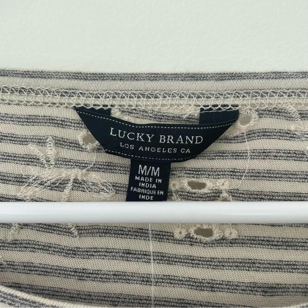 Lucky Brand NWT Eyelet Striped Basic T-Shirt, Beige Size M - Image 7