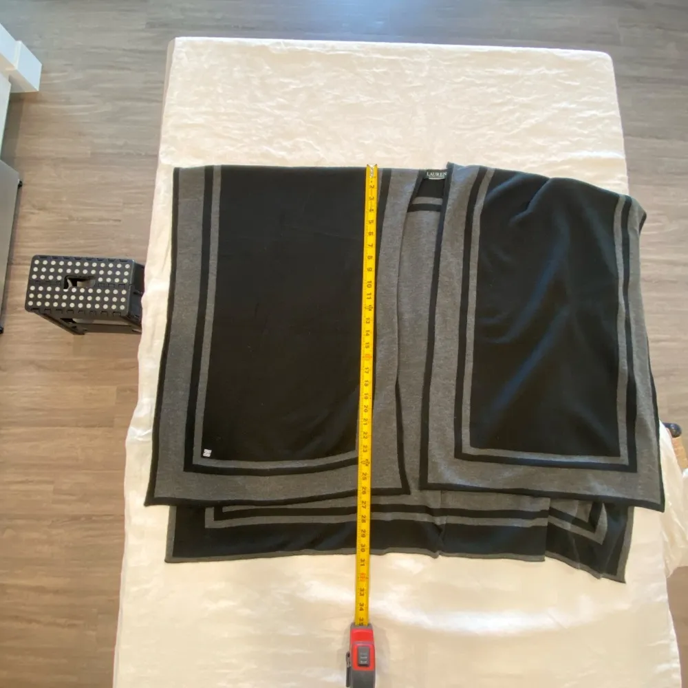 Ralph Lauren Women's Reversible Knit Ruana Poncho Black Size undefined - Image 6