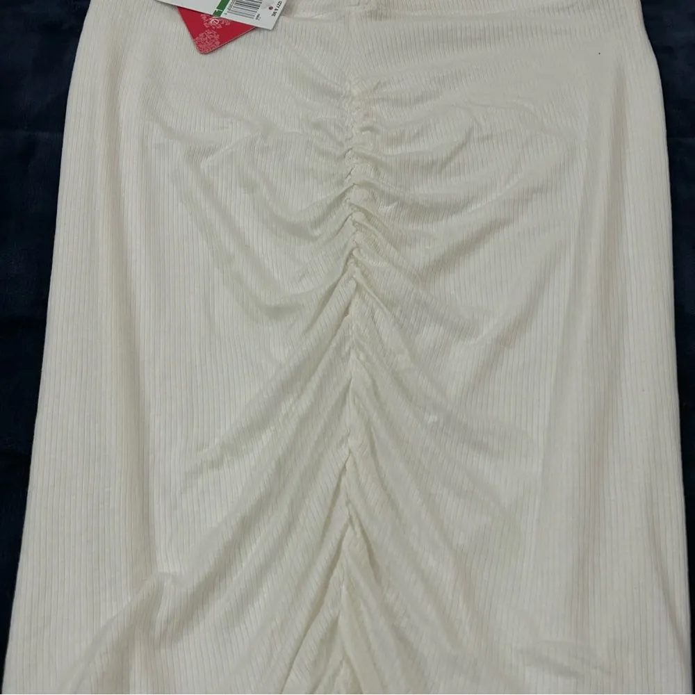 Izzy & Me White Ribbed Bodycon Midi Ruching Stretch Skirt Women’s L Waist 15” Size L - Image 6