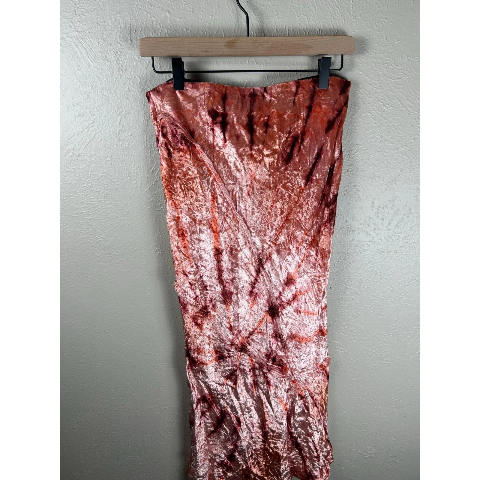 Free People Bali Serious Swagger Tie-Dye Maxi Skirt Size Medium Retro Valentines - Image 9