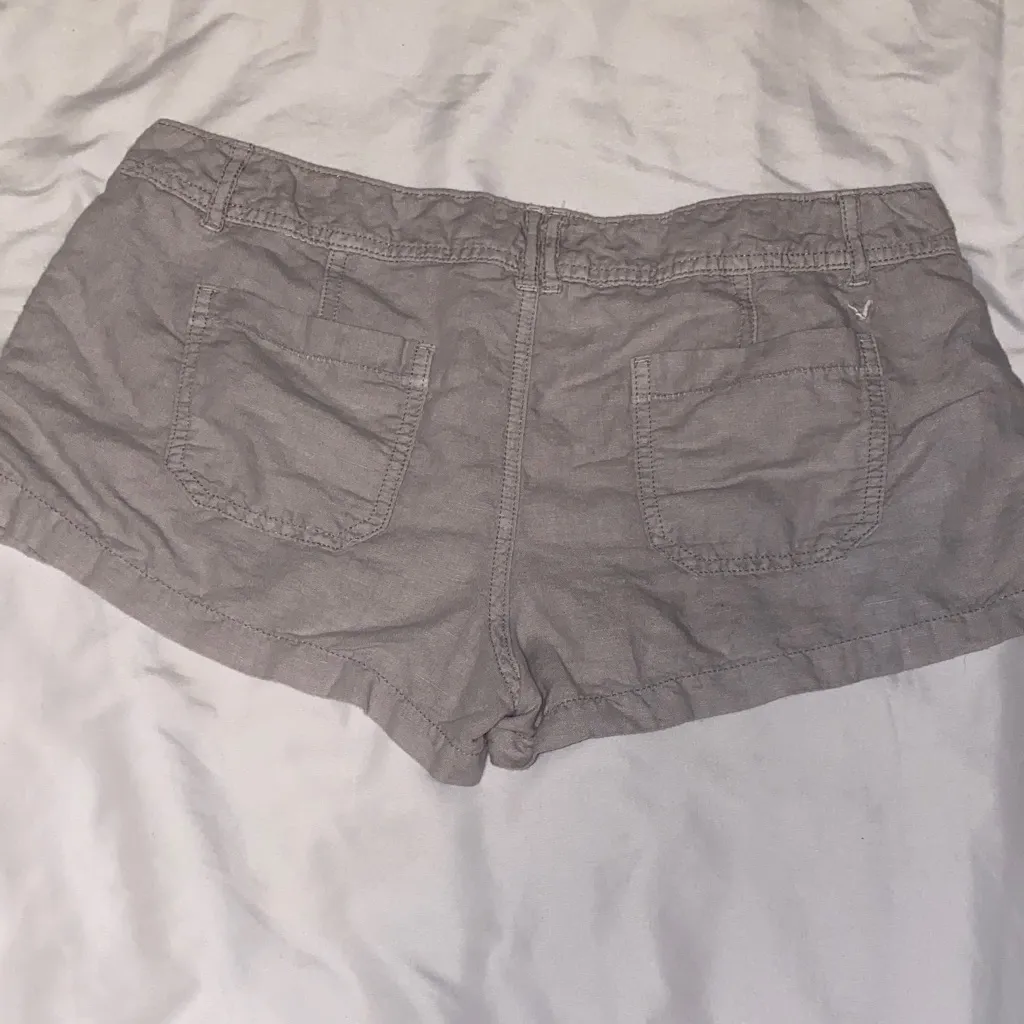 American Eagle Outfitters Light Gray Women's Cargo Shorts - Image 6