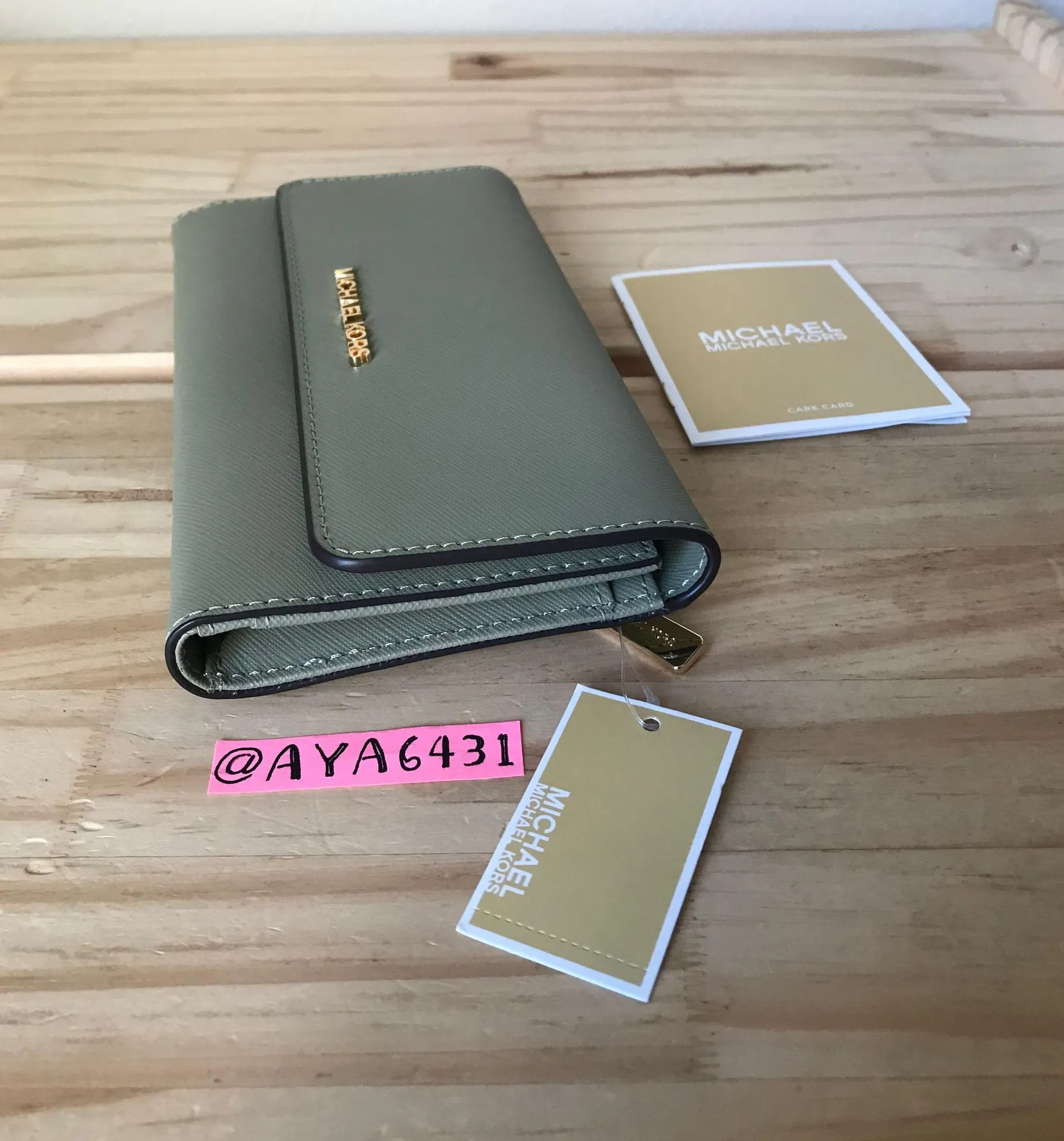 Michael Kors Wallet - Image 4