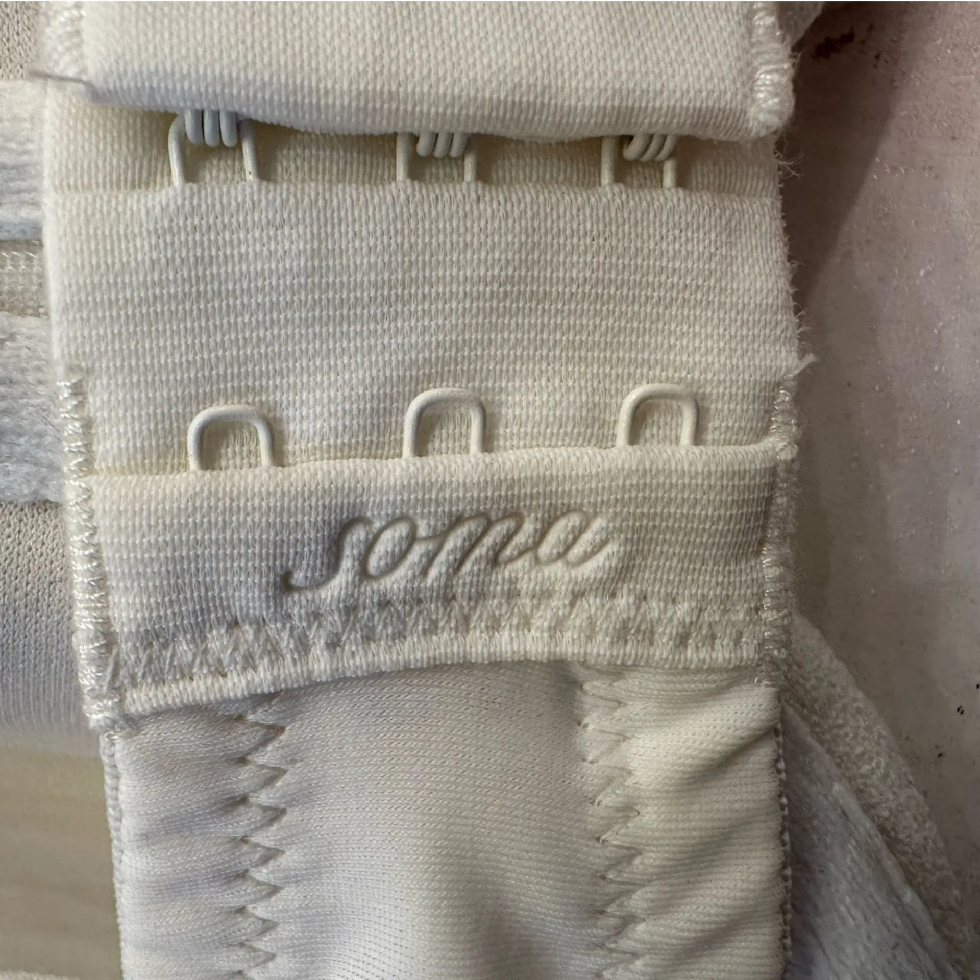 Soma Intimates Lace Cami Bra Size 38D White Underwire - Image 8