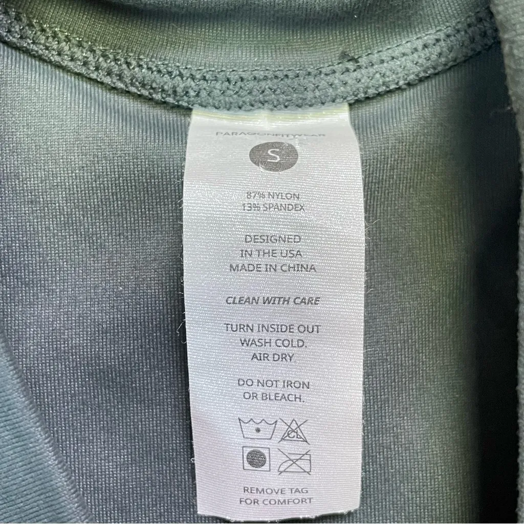 PARAGON Fitwear Sleeveless Cropped Athletic Tank Built In Bra Top Small Green - Image 5