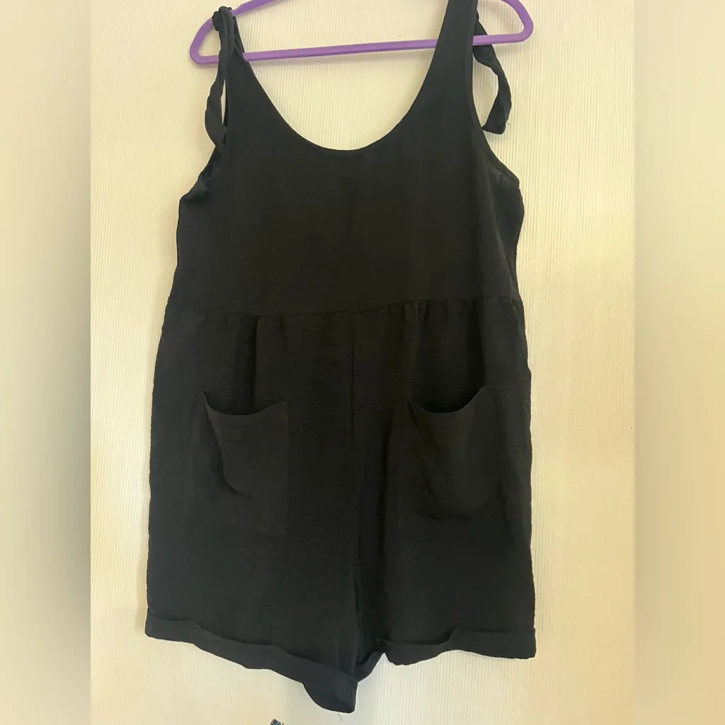 None Elegant Black Jumpsuit - Image 4