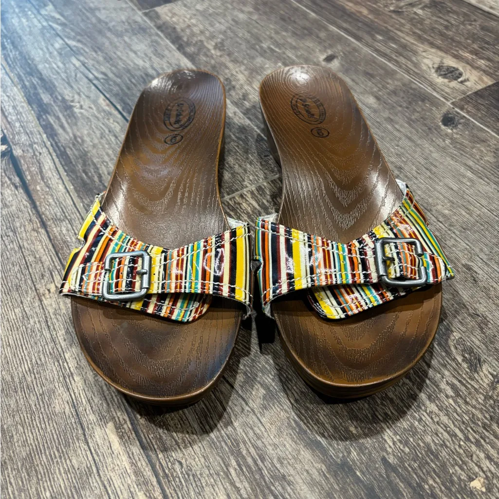 Dr. Scholl's Multicolor Striped Low Wedge Brown Sandals Silver Buckle Size 9 - Image 2