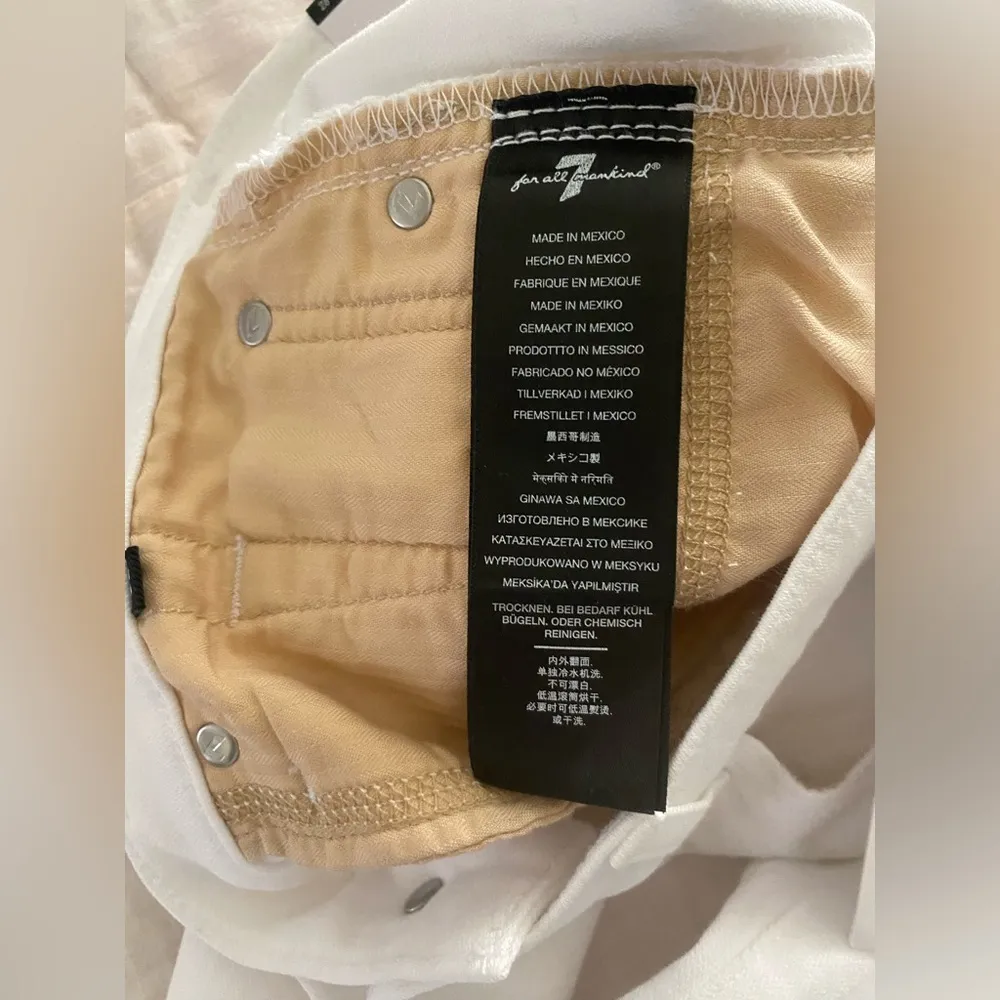 7 For All Mankind White Josefina Feminine Boyfriend Jeans, Size 28 NWT! $208 - Image 14