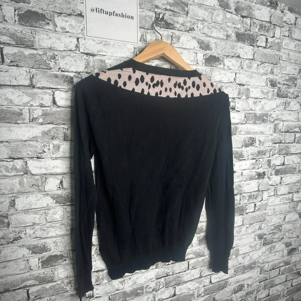 EUC DKNY Black Long Sleeve Leopard Sweater Size Medium - Image 5