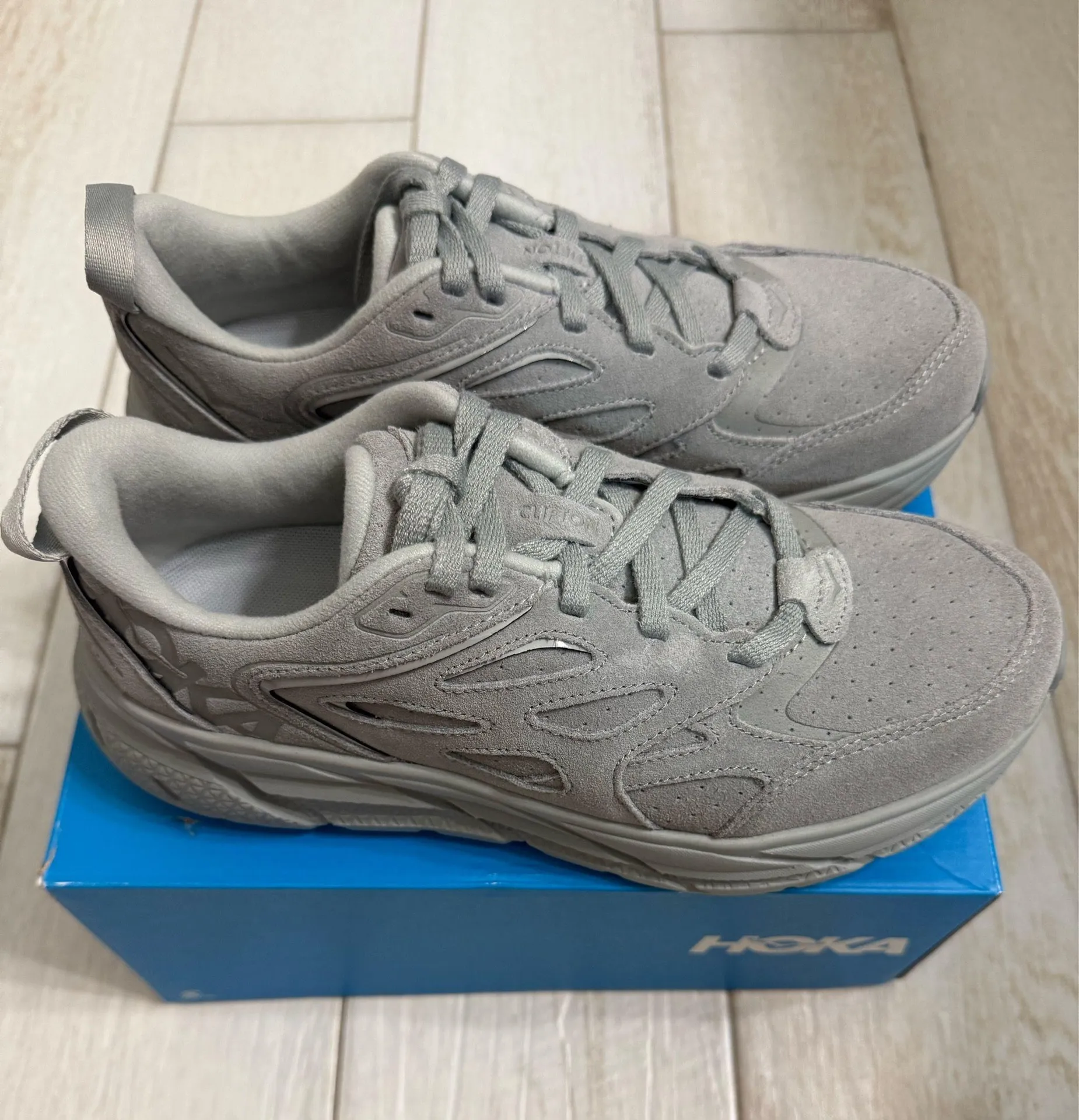 Hoka Clifton L Suede Sneakers Women's Size 8 Limestone - Image 5