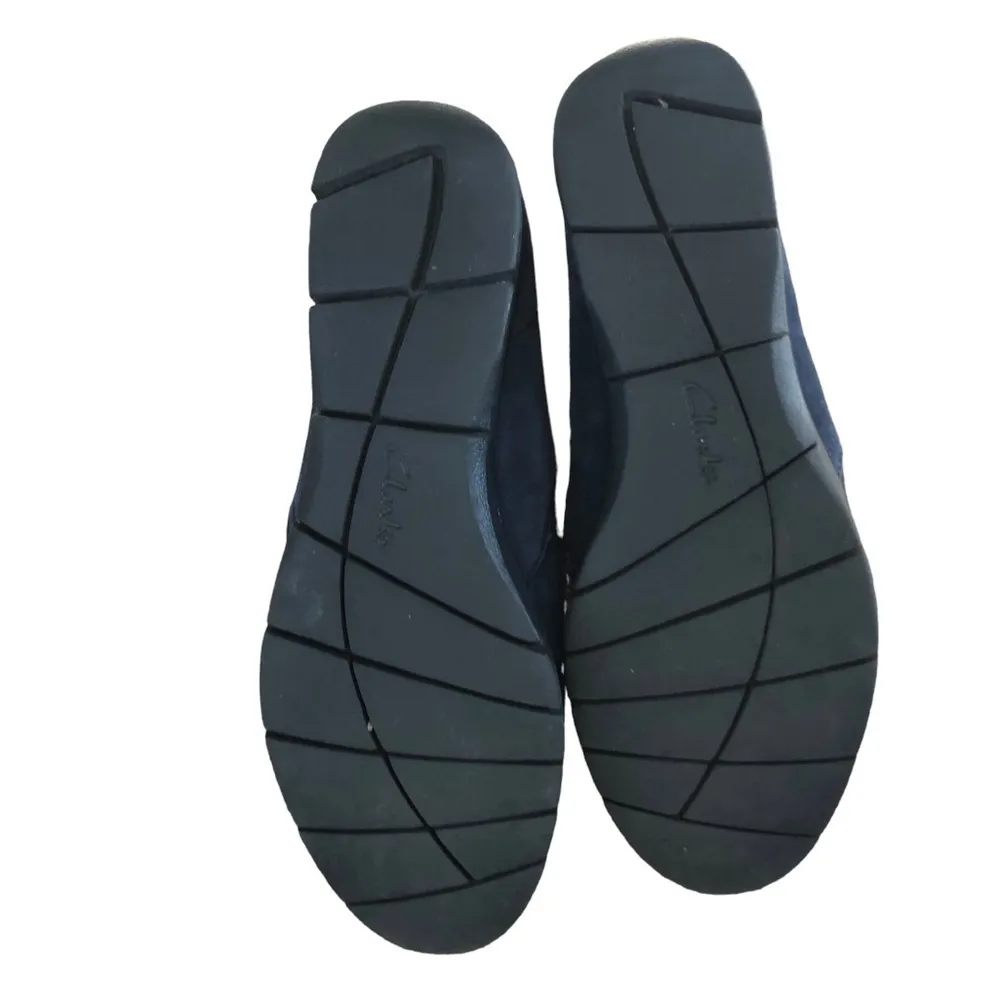 Clarks Classic Artisan Blue Suede Loafer Daelyn Monarch Shoe 6.5 Navy Comfort - Image 6