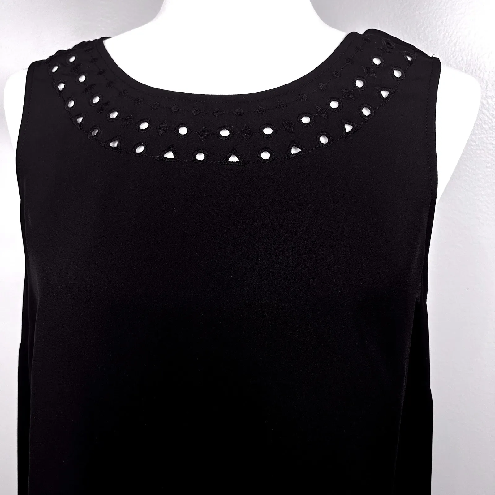 Ava & Viv Sleeveless Tank Top Eyelet Trim Casual Blouse Black Size‎ Unknown - Image 2