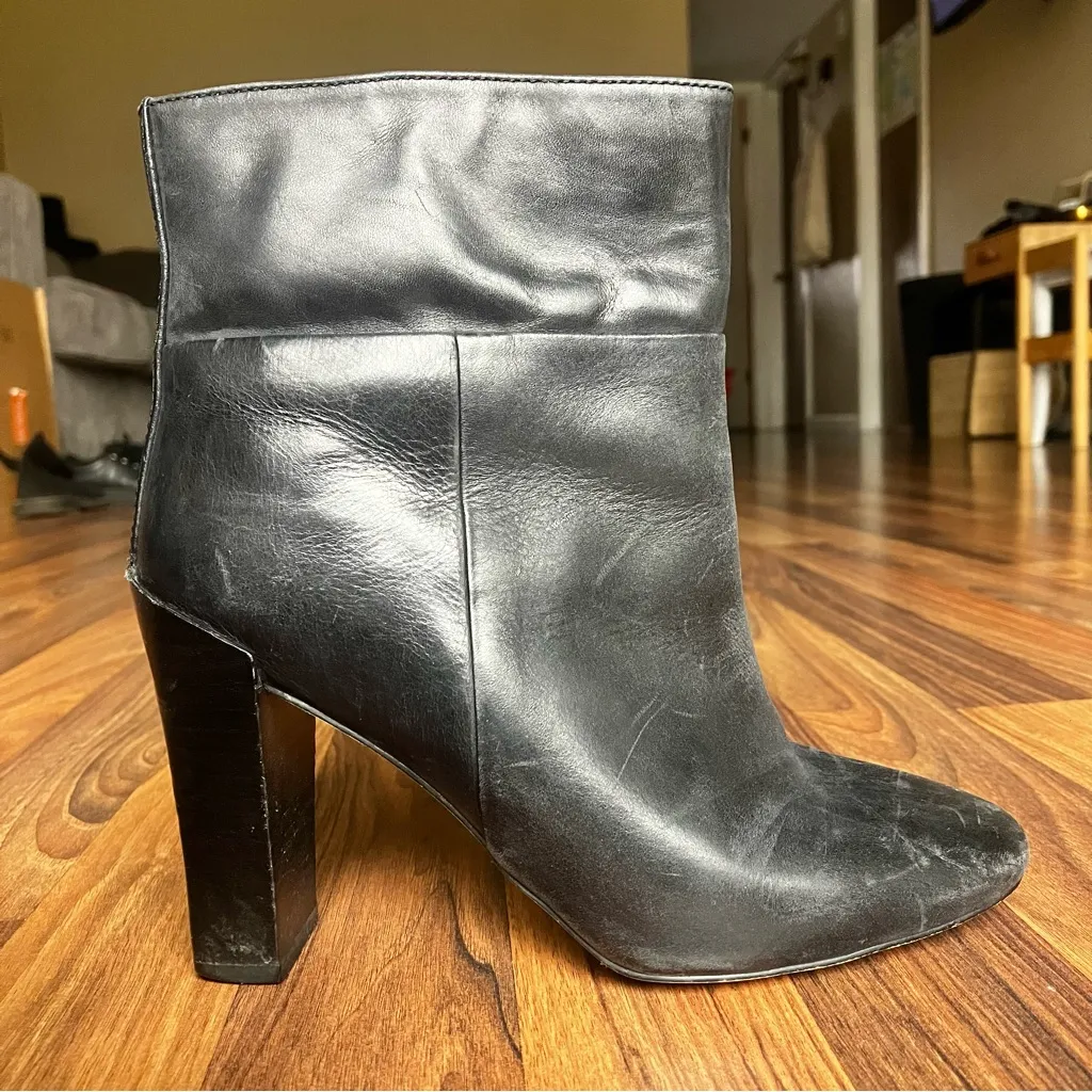Joe Fresh leather ankle booties - Image 2