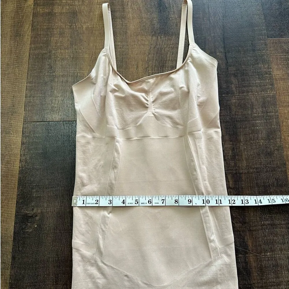 The Spanx Everybody Shape Enhancing Seamless Short Mid Thigh Bodysuit Size XL - Image 4