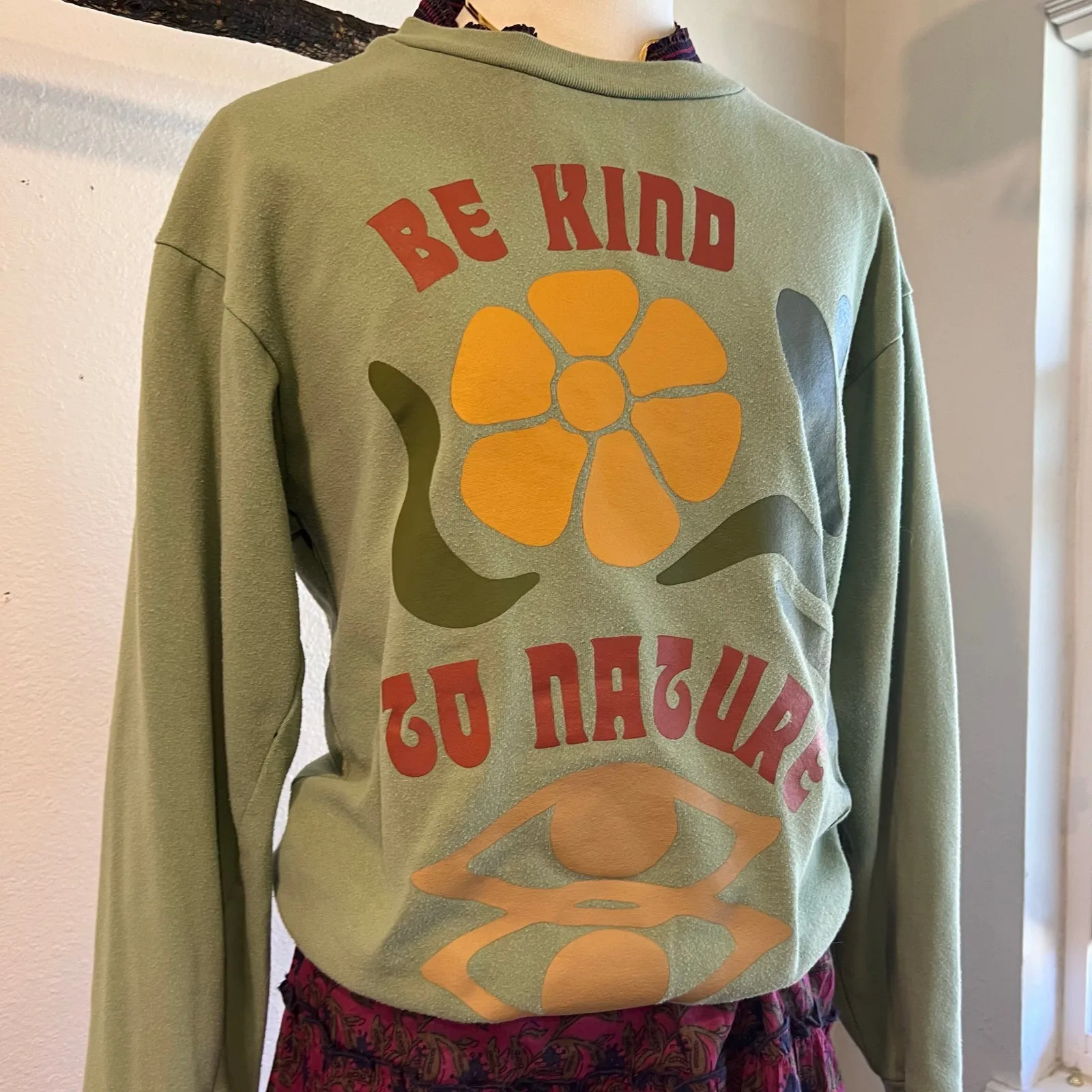 Desert Dreamer Green Oversized " Be Kind to Nature " Crewneck Sweater Size XS - Image 8